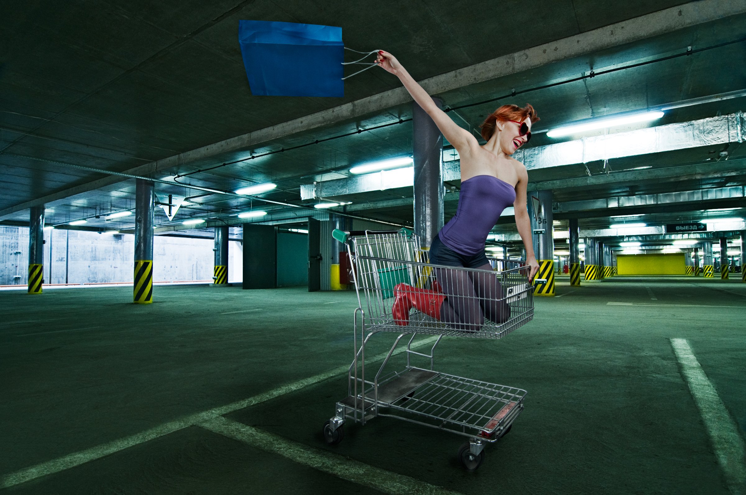 Upskilling the Frontline: Micro-credentialing for Retail Retention